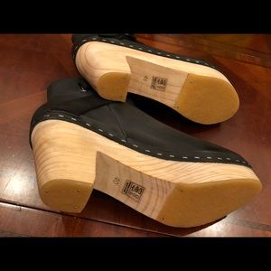 Free People Shoes - Free People Bungalow Wooden Clog- NWT Free People Shoes - Free People Bungalow Wooden Clog- NWT